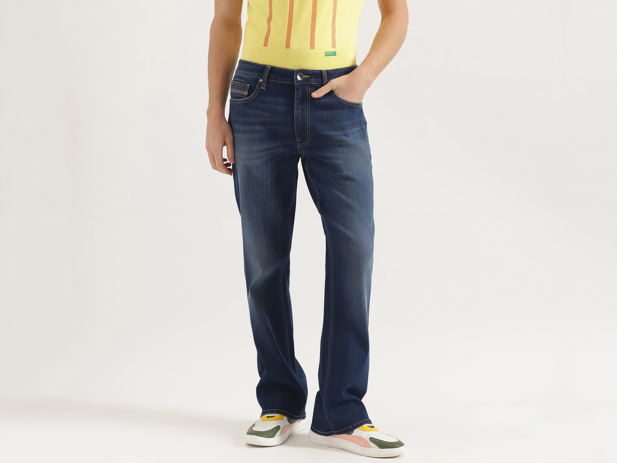 Solid Bootcut Fit Jeans - Main Image