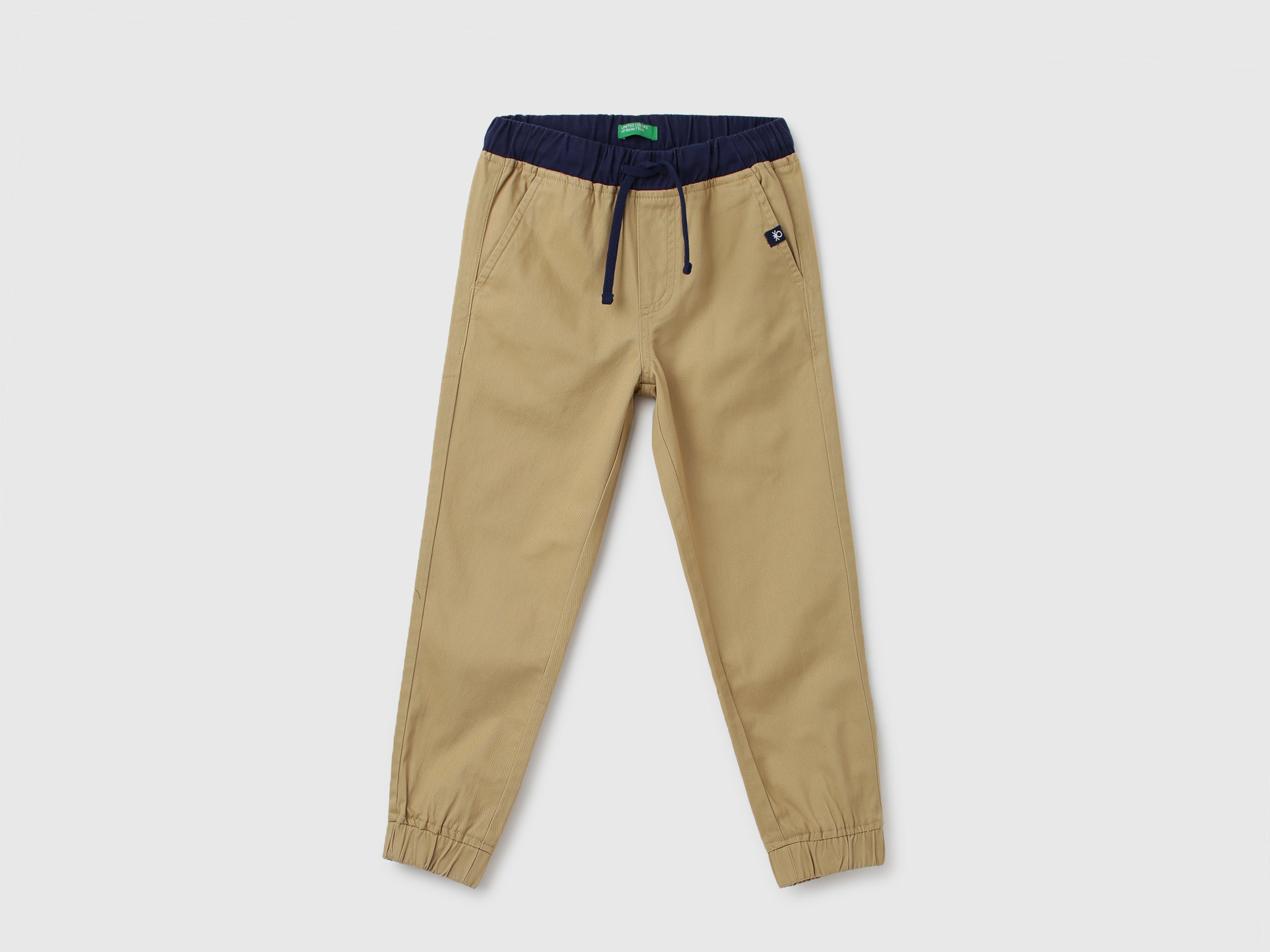 Boys Solid Joggers Fit Trousers – United Colors of Benetton Store