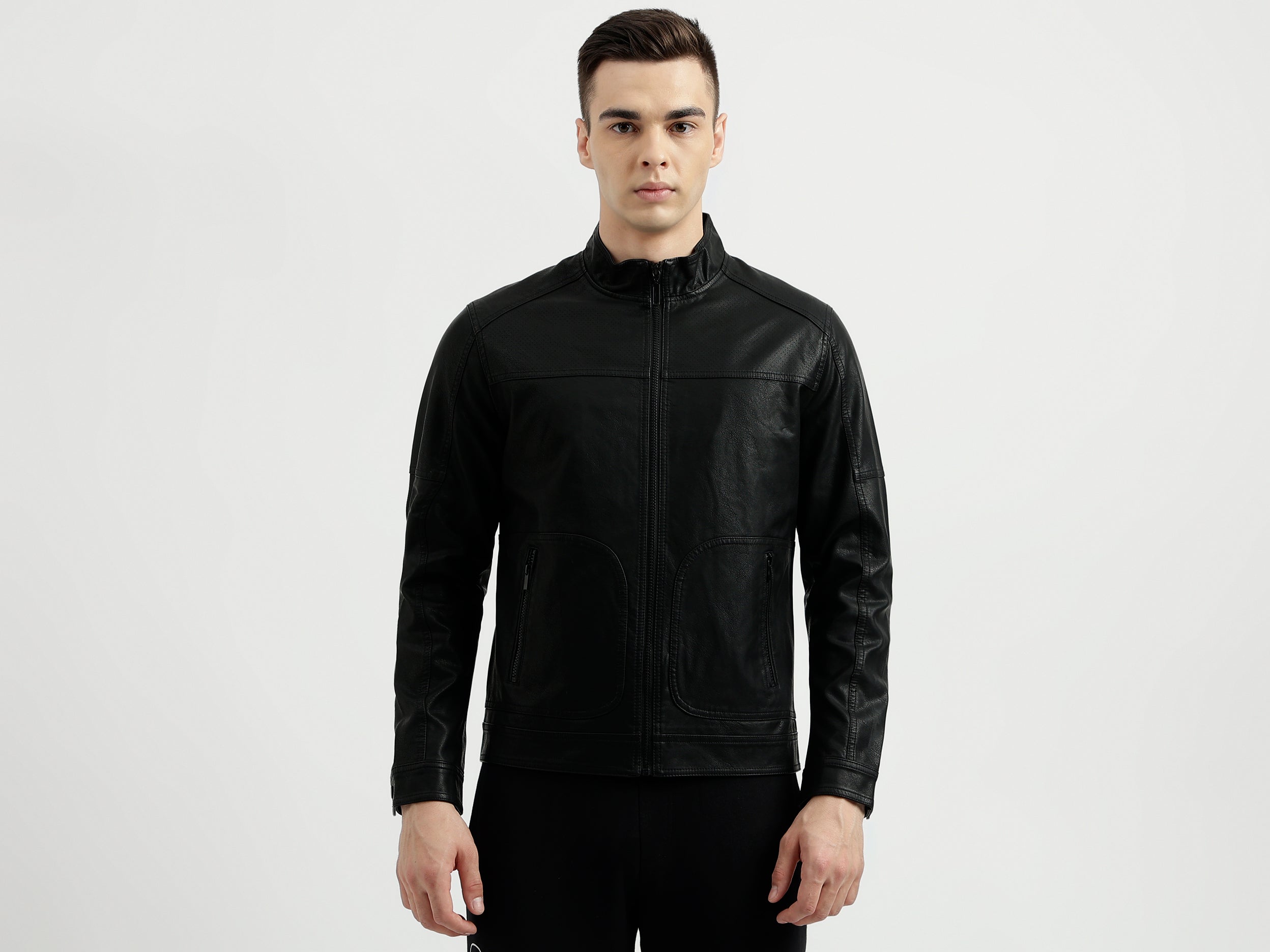 Men's Regular Fit Band Collar Textured Jacket – United Colors of