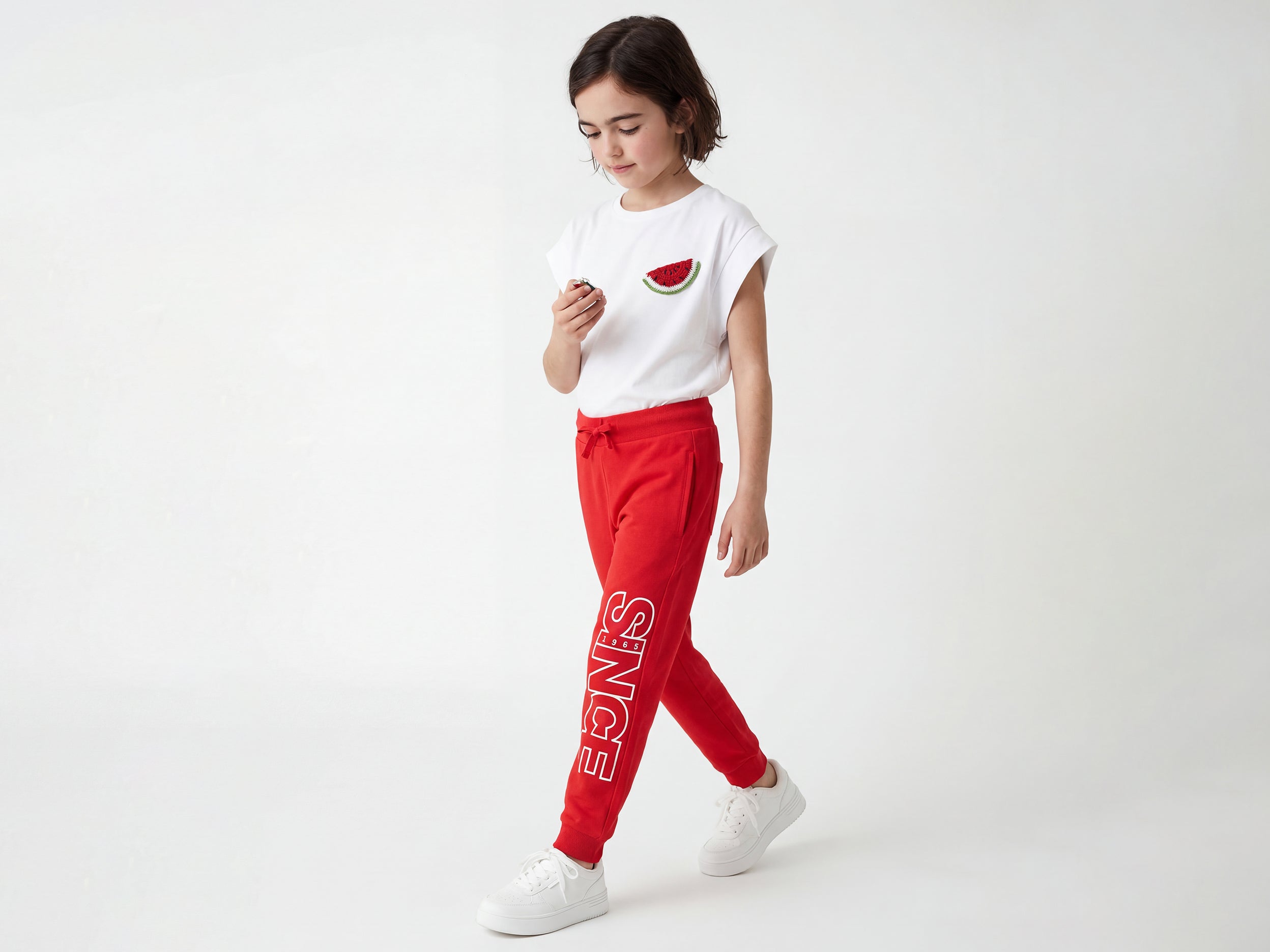 Boys Solid Regular Fit Core Trackpants