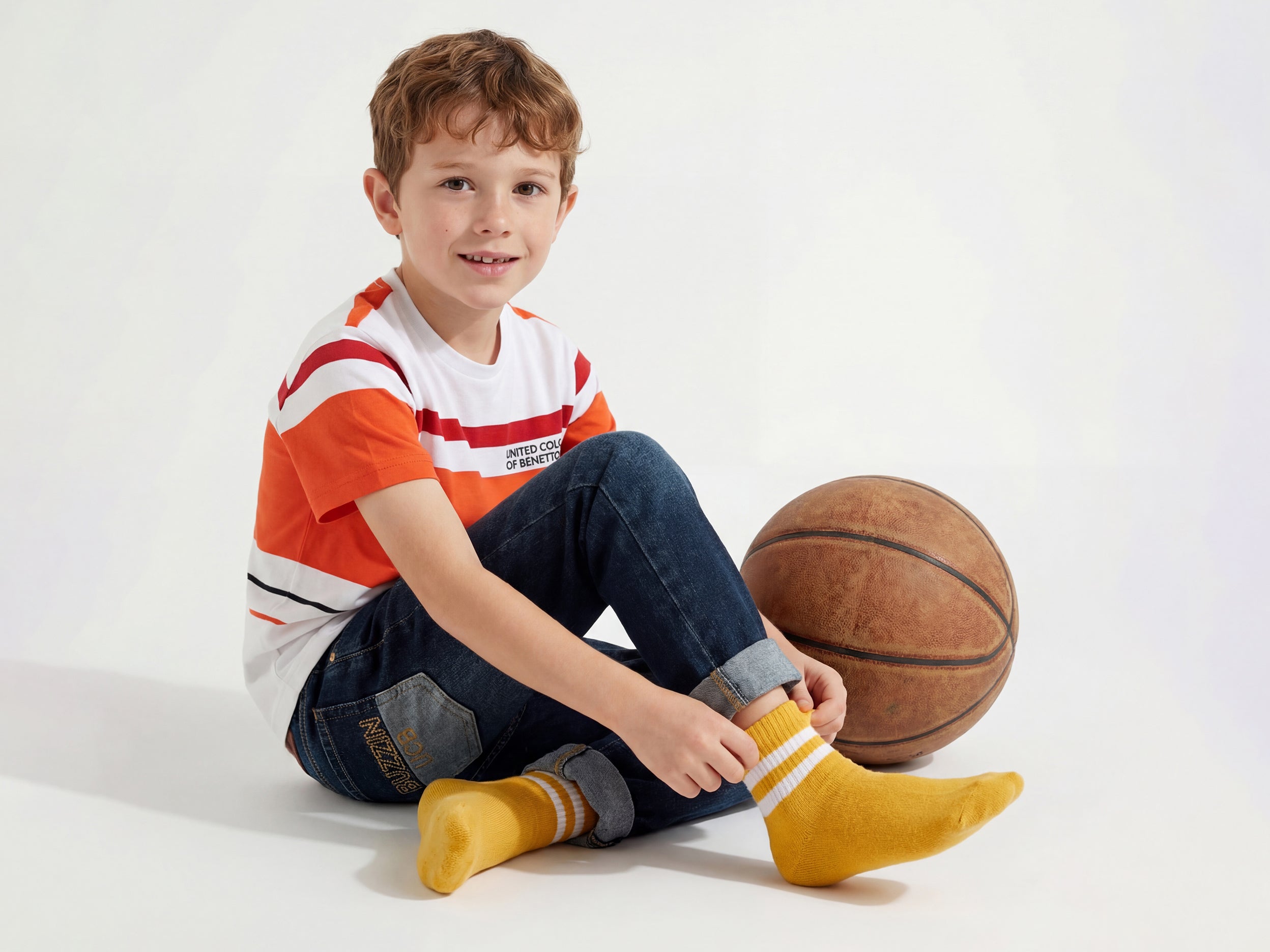 Boys Regular Fit Mid Rise Solid Jeans