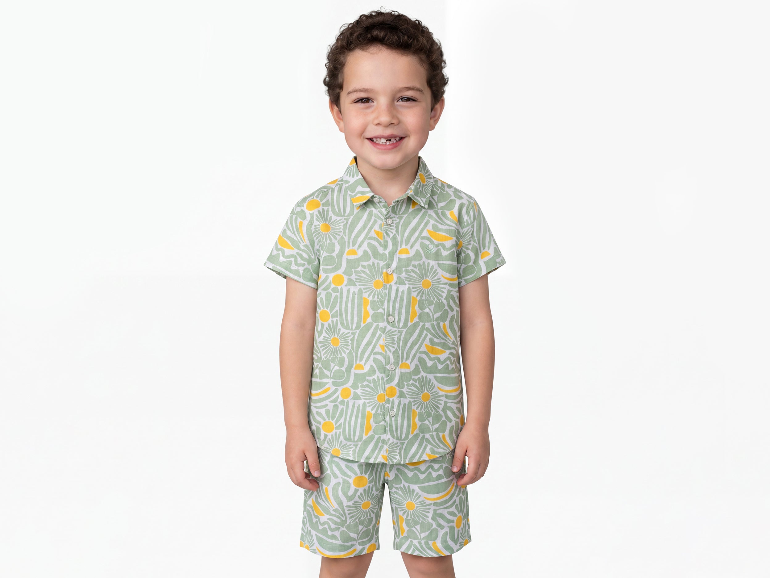 Boys Regular Fit Spread Collar Printed Shirt