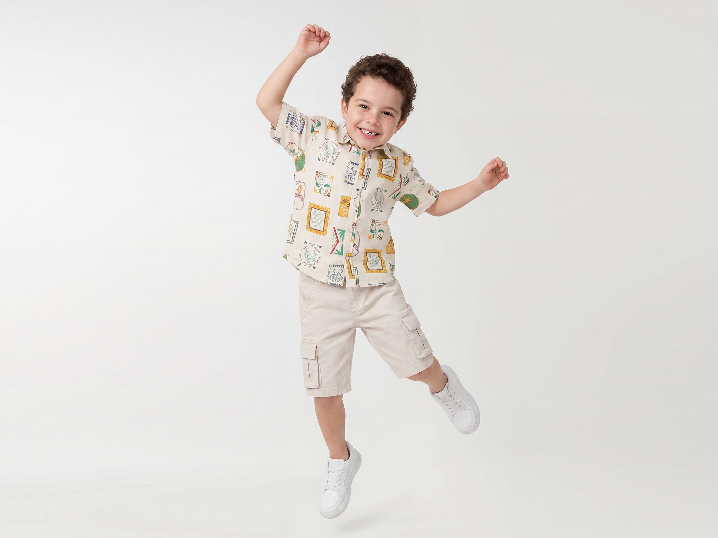 Boys Relaxed Fit Spread Collar Printed Shirt