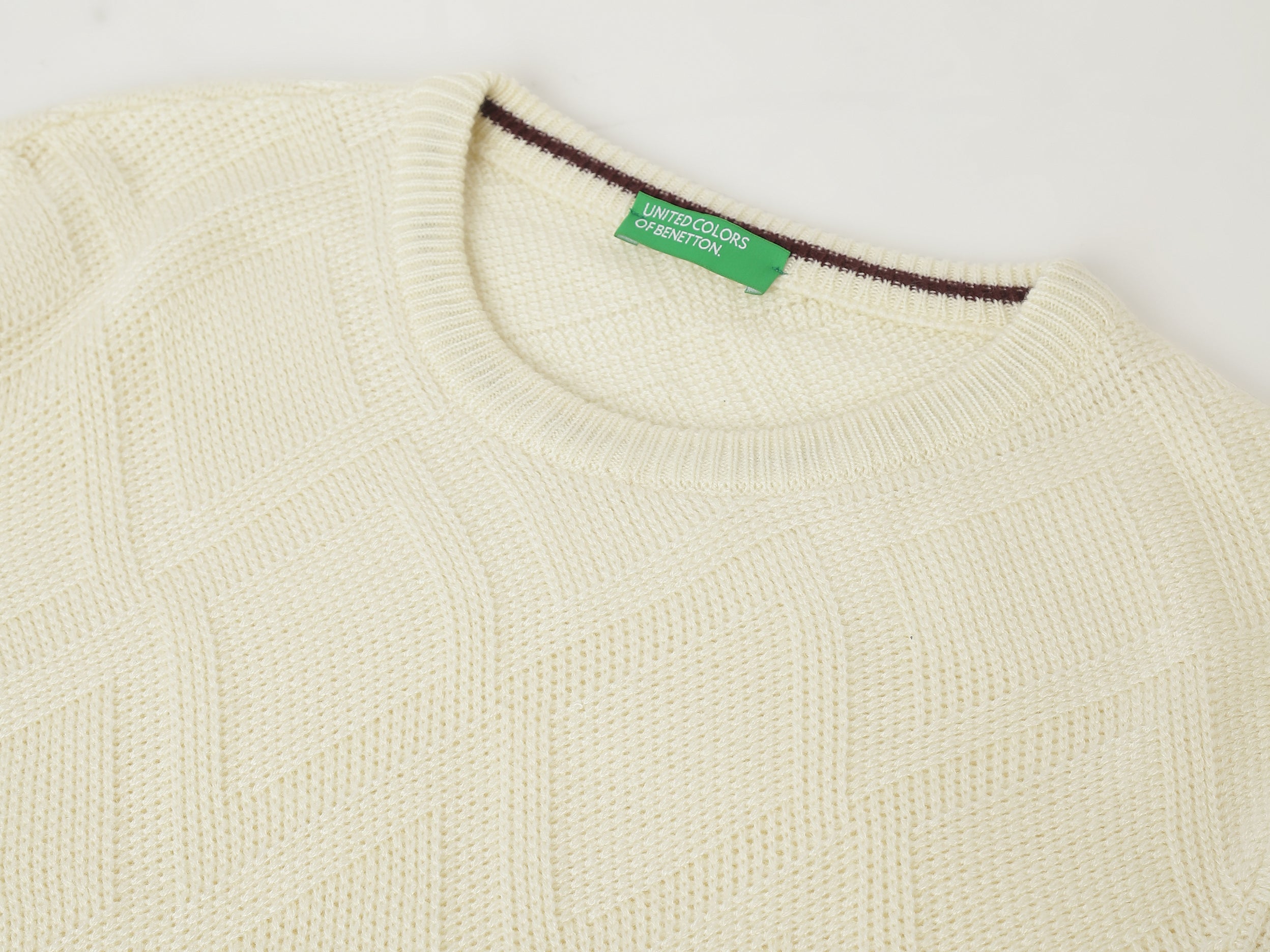 Buy Men's Regular Fit Round Neck Textured Sweater Online – United