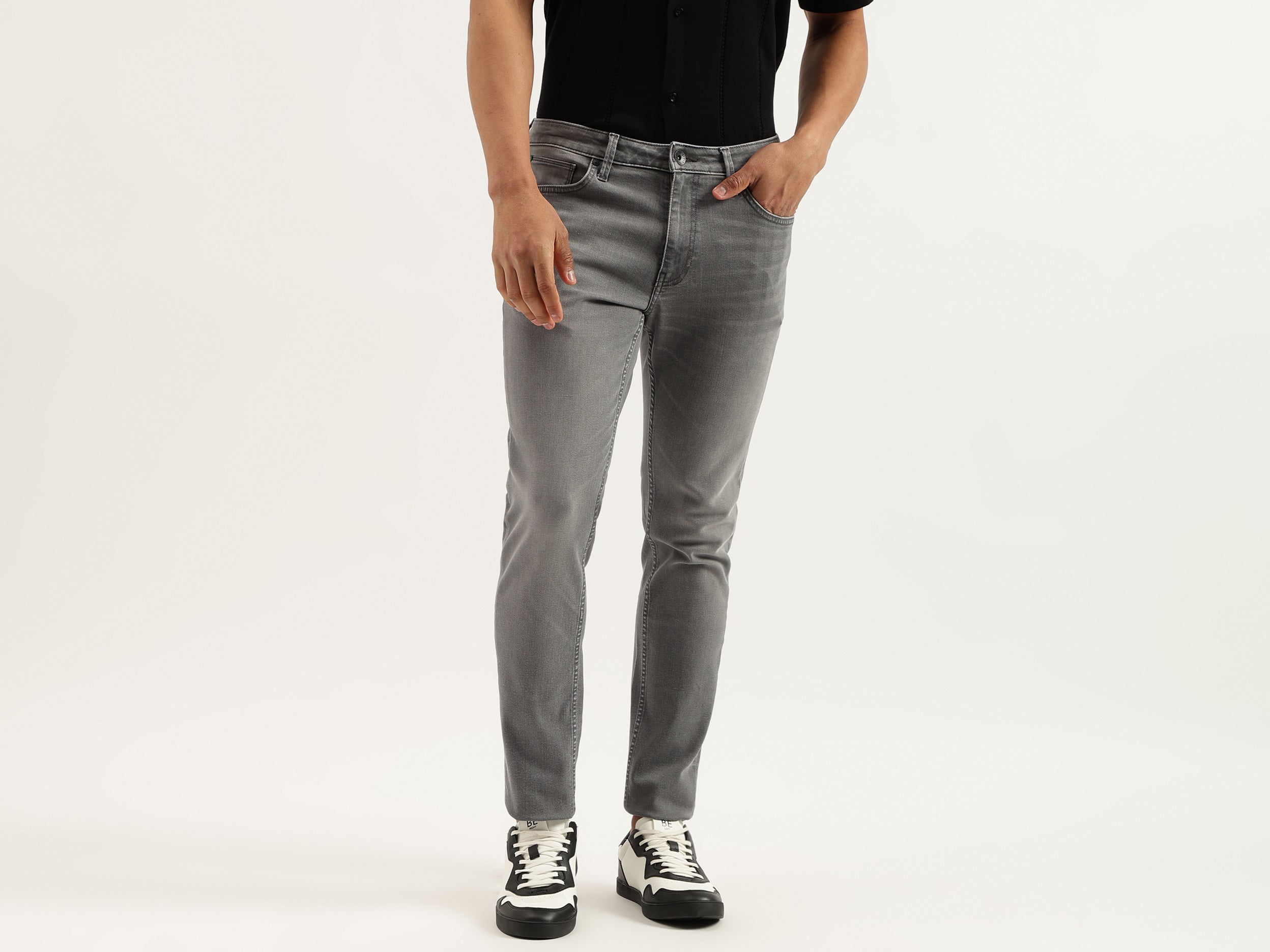 Solid Skinny Fit Jeans