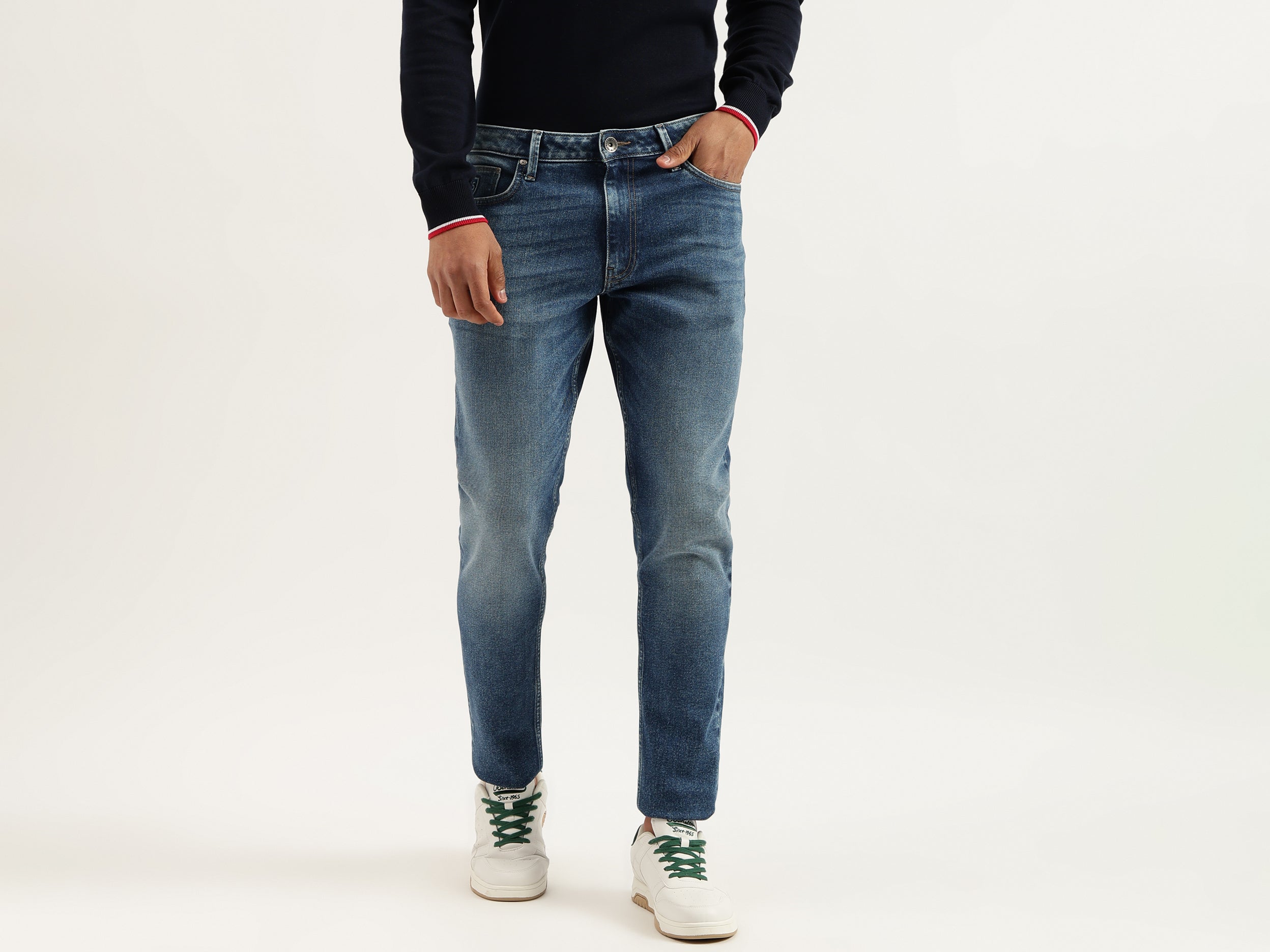 Solid Tapered Fit Jeans