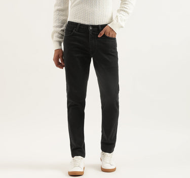 Solid Tapered Fit Jeans