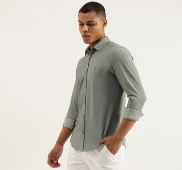 Regular Fit Spread Collar Solid Shirts