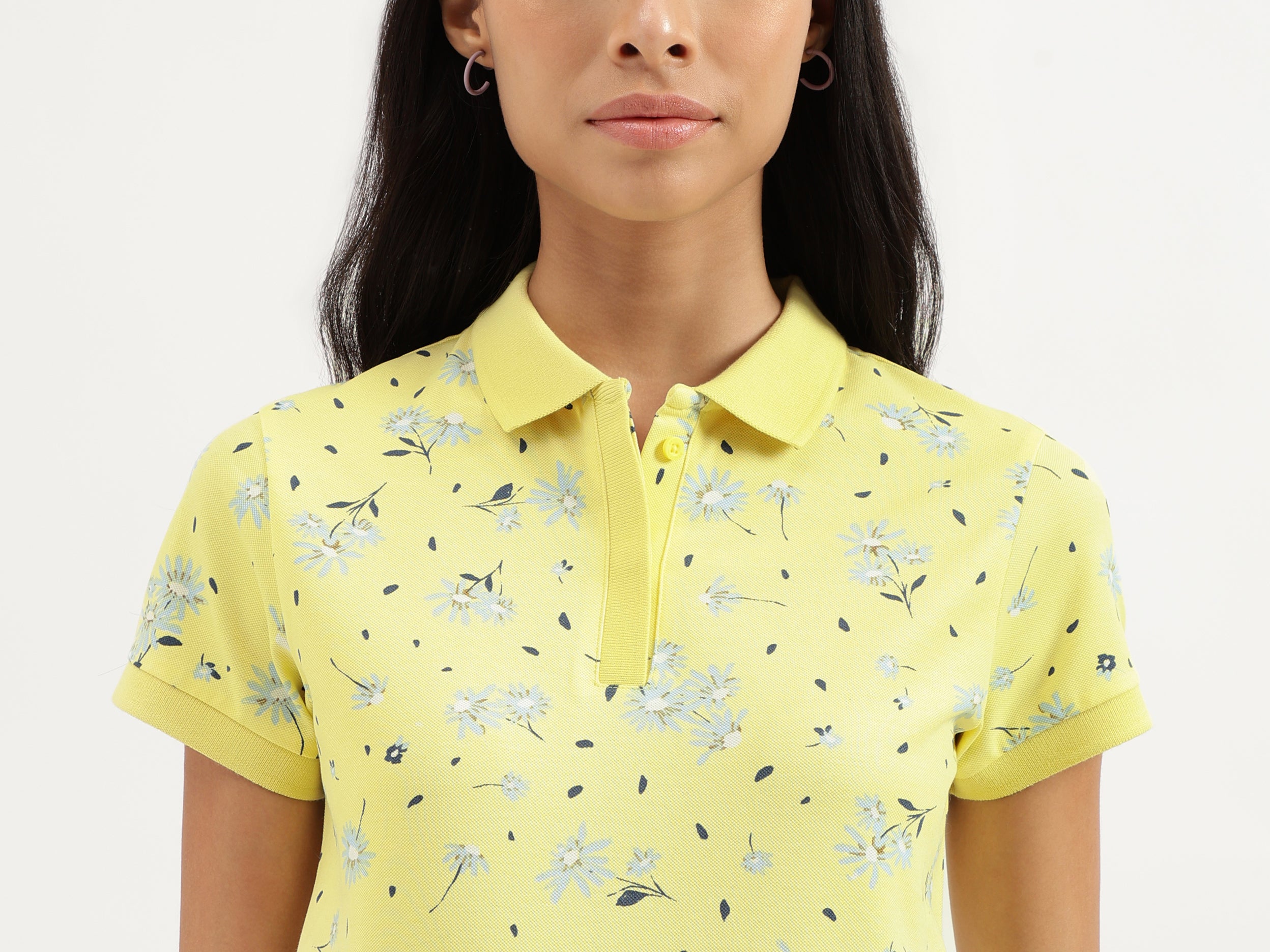 Polo Neck Floral Print Tshirt – United Colors of Benetton Store