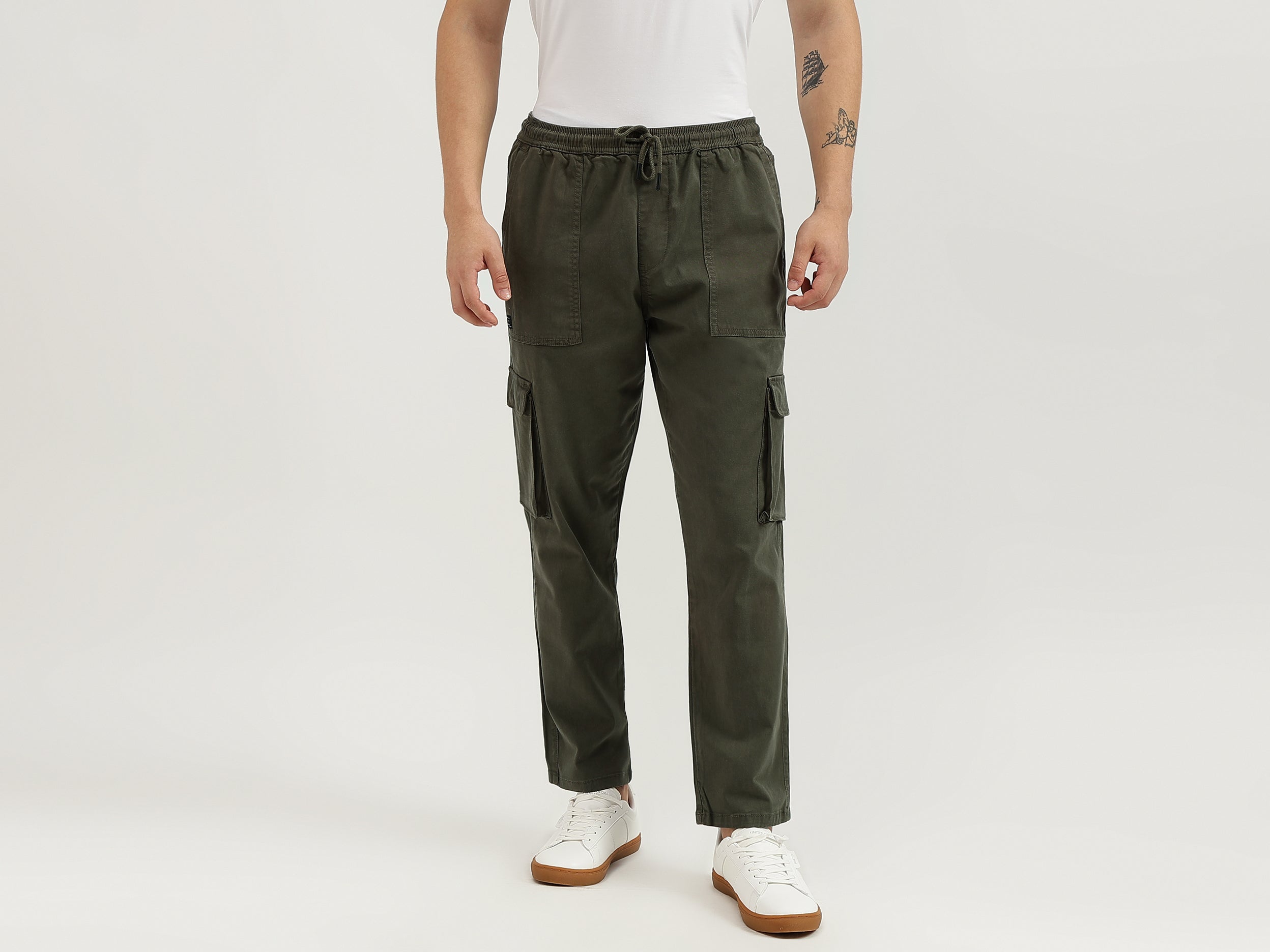 Solid Relaxed Fit Cargo Pant