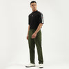 Men Solid Straight Fit Cargo Pants