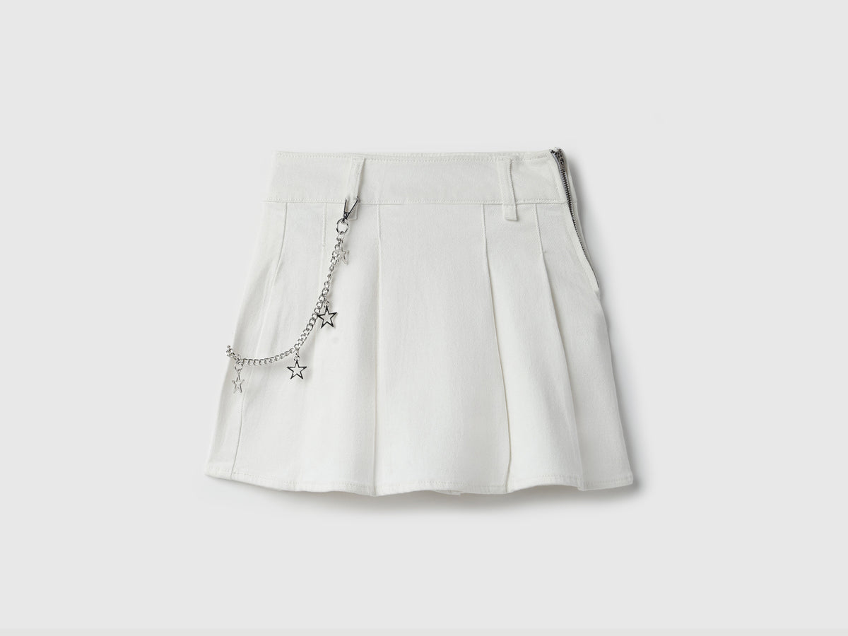 Girls Solid Regular Fit Skirt with Star Chain