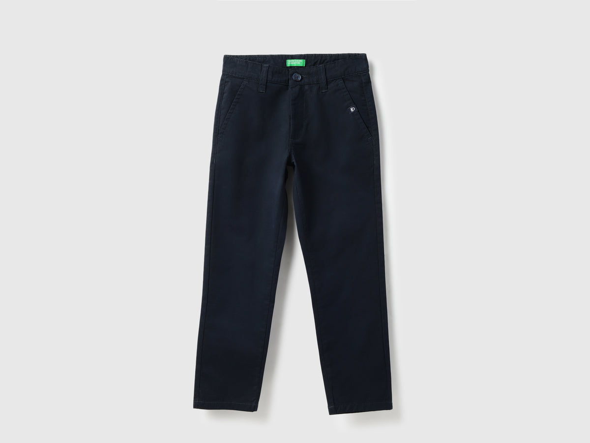 Boys Solid Slim Fit Trousers