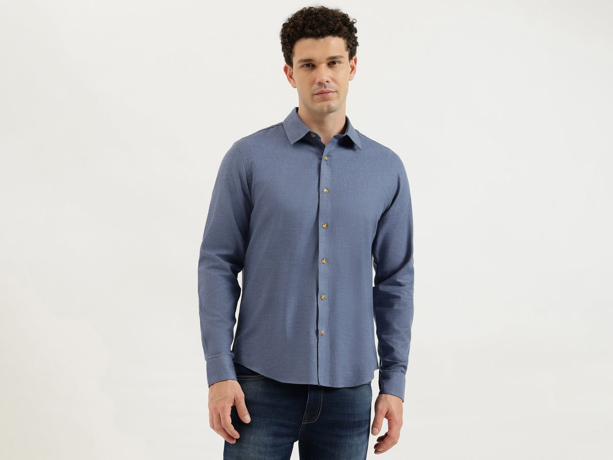 Men Regular Fit Spread Collar Solid Shirt