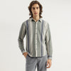 Men Slim Fit Spread Collar Striped Shirt