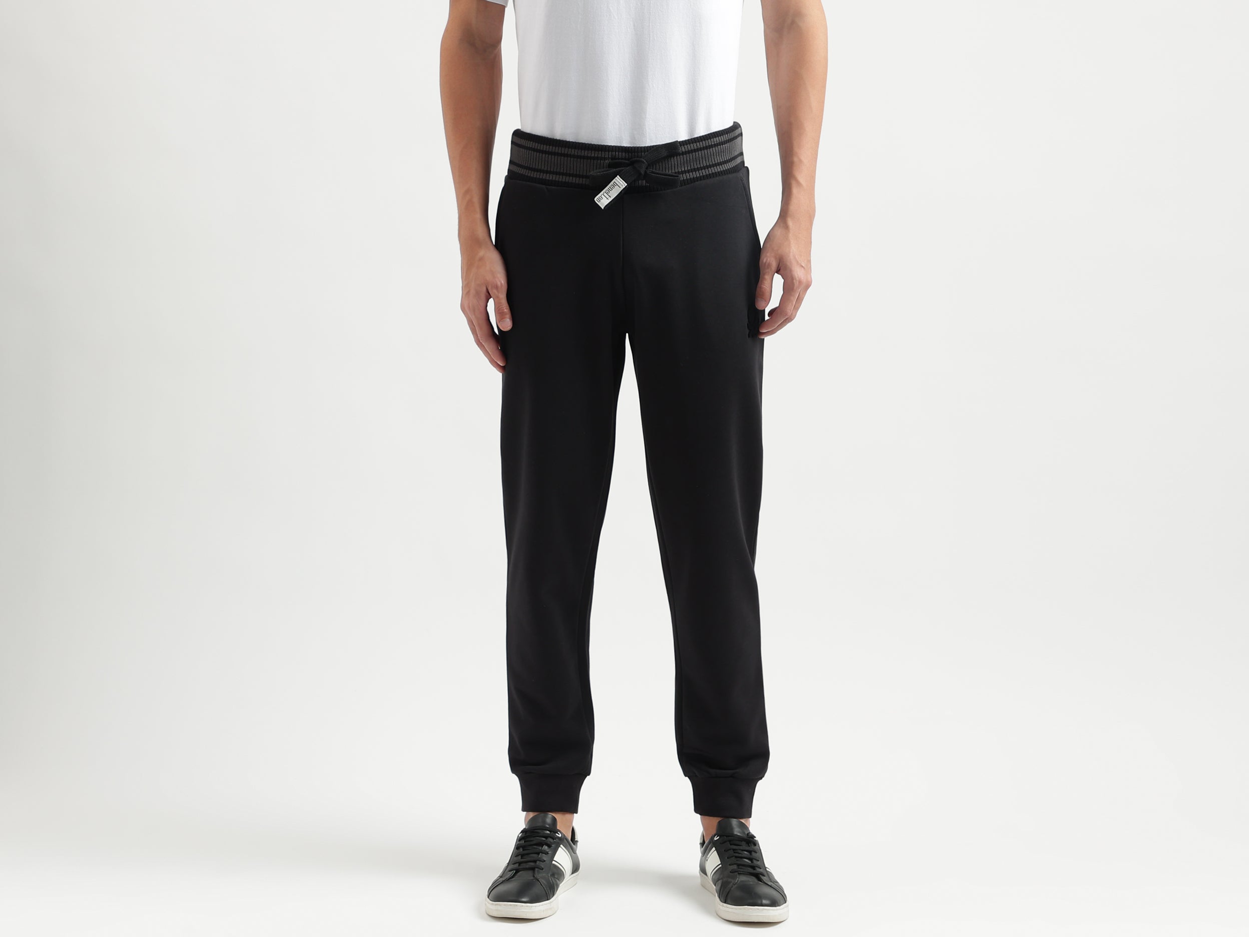 Solid Pattern Regular Fit Trousers