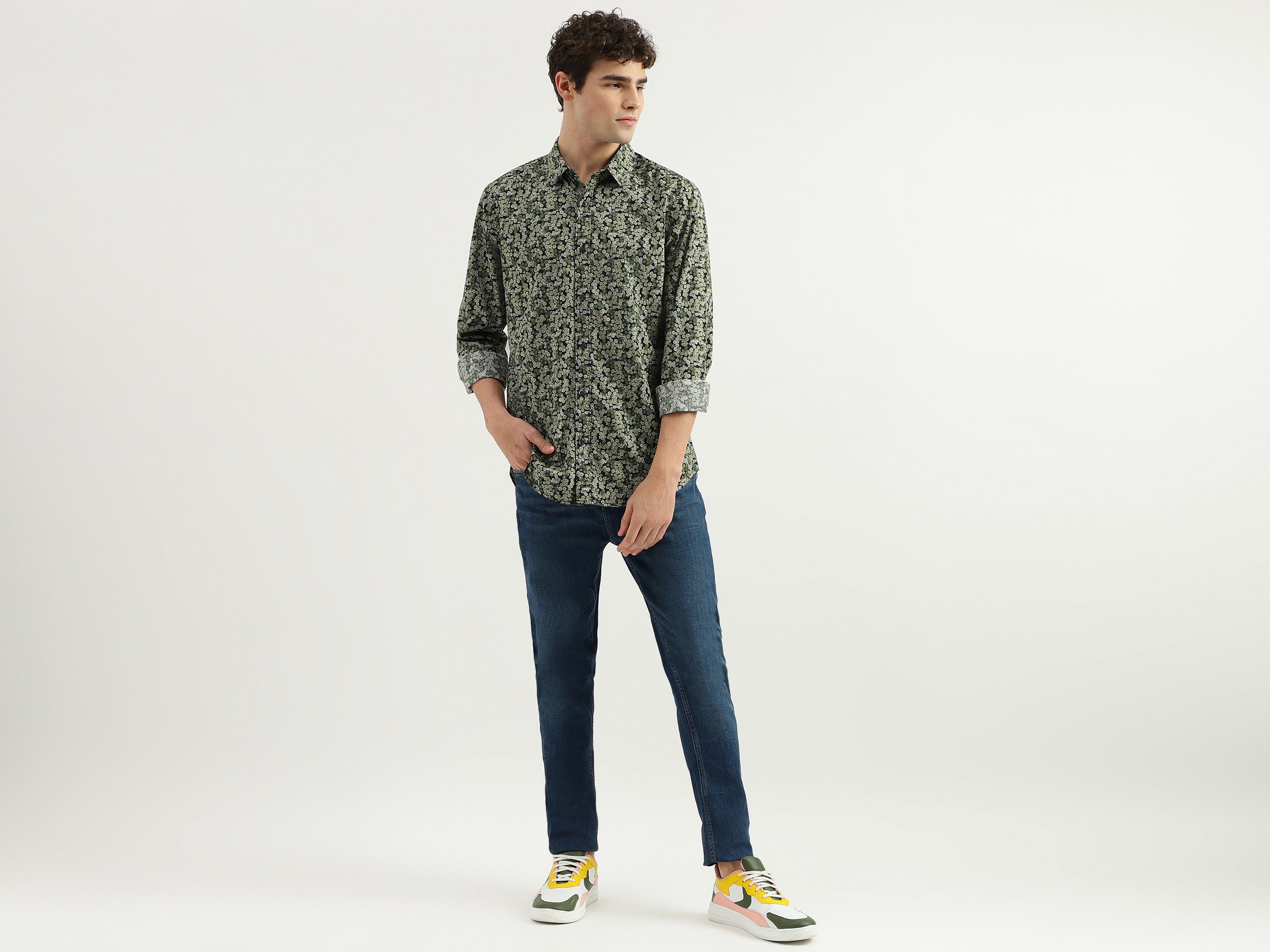 Slim Fit Spread Collar Floral Print Shirt