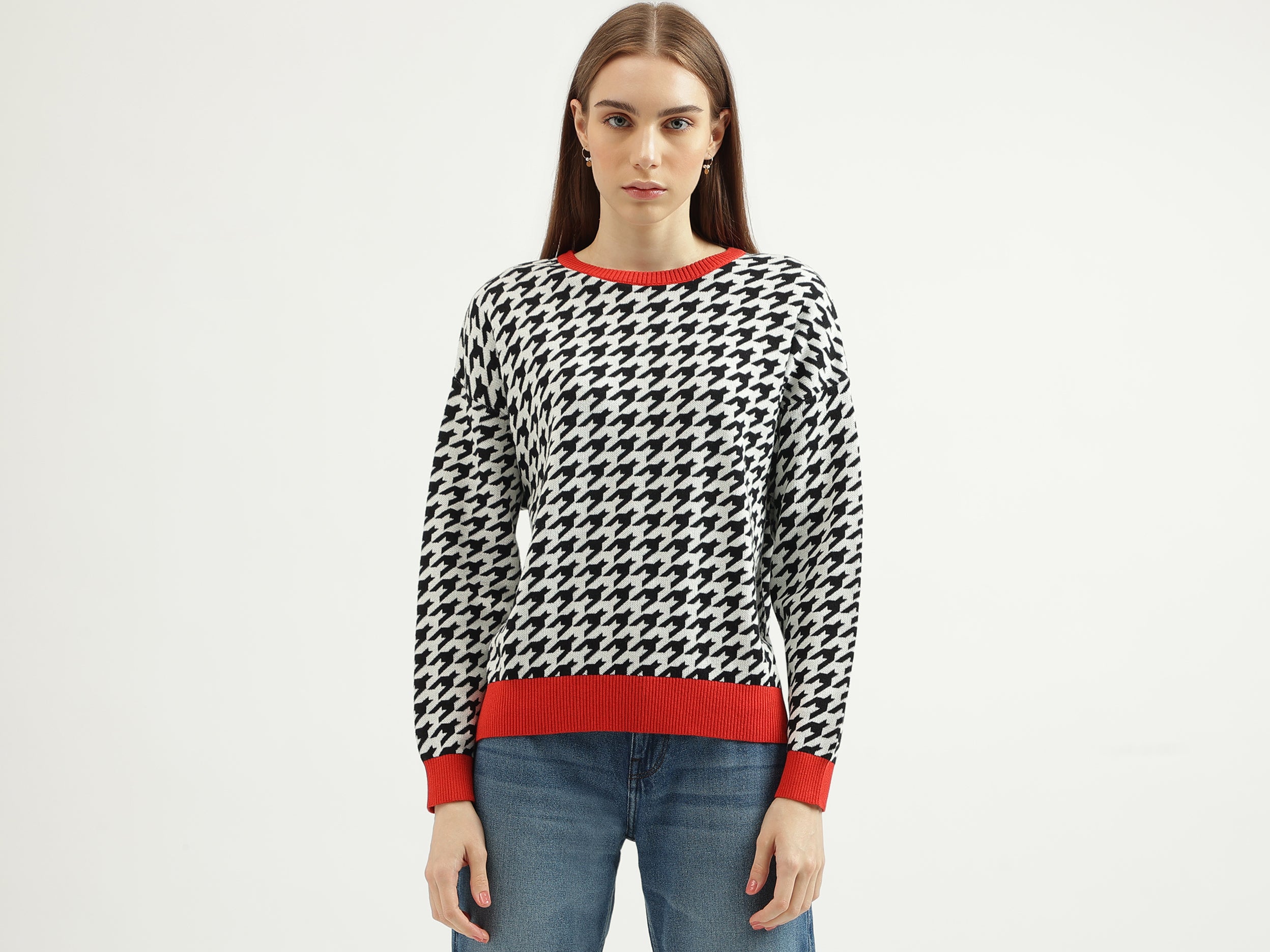 Women's Regular Fit Crew Neck Houndstooth Sweater