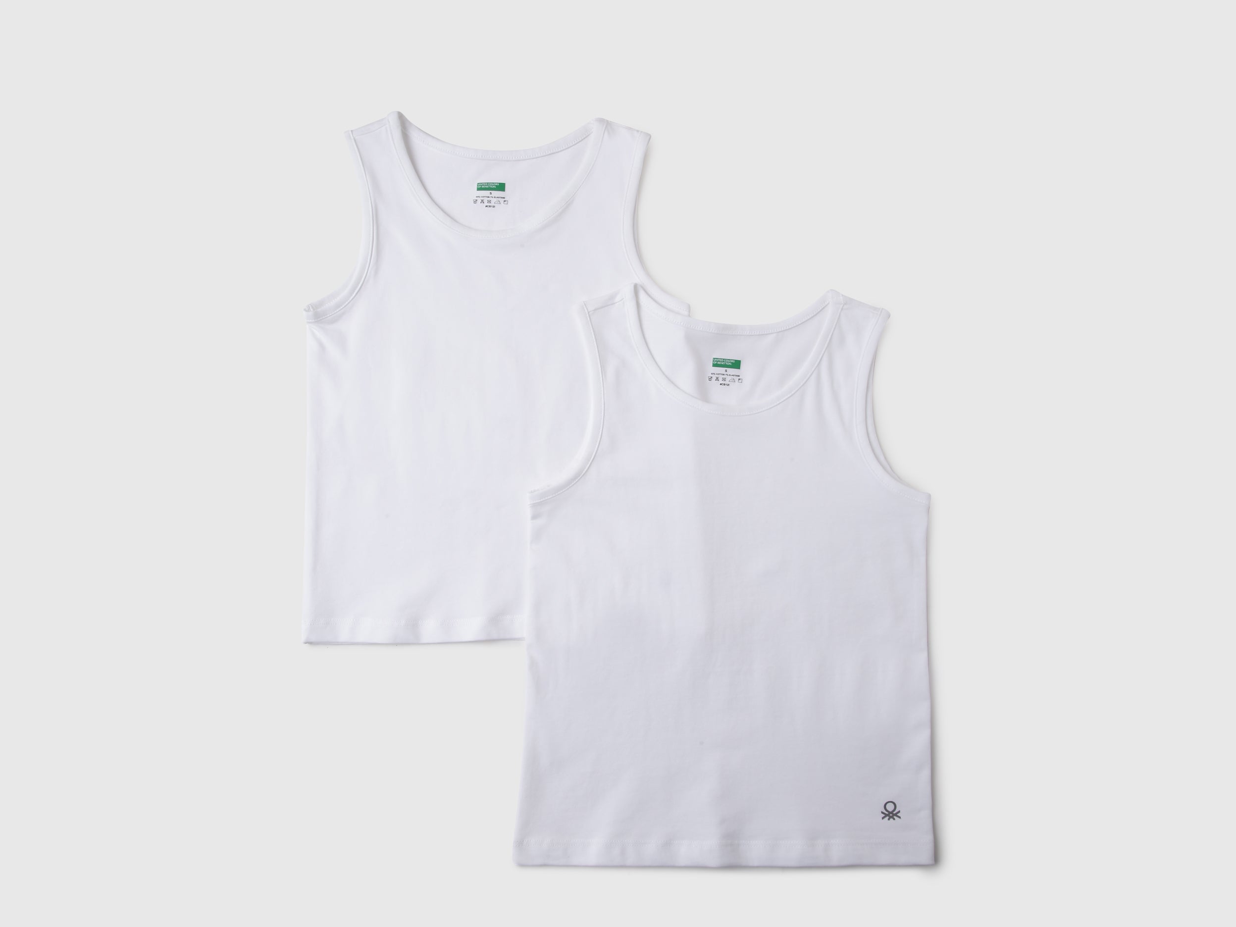 Pack of 2 Regular Fit Round Neck Solid Colour Vest