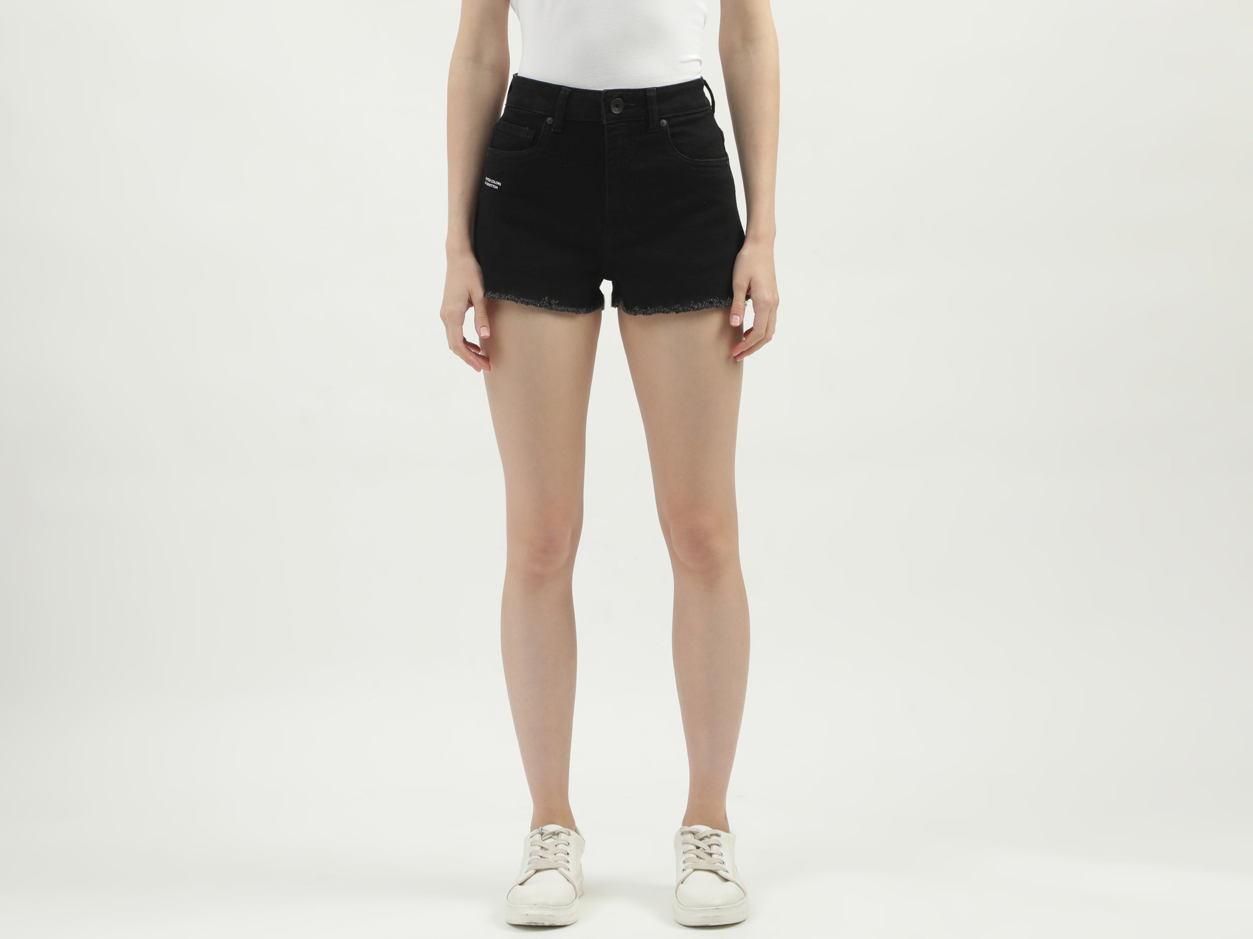 Women's Solid Regular Fit Shorts