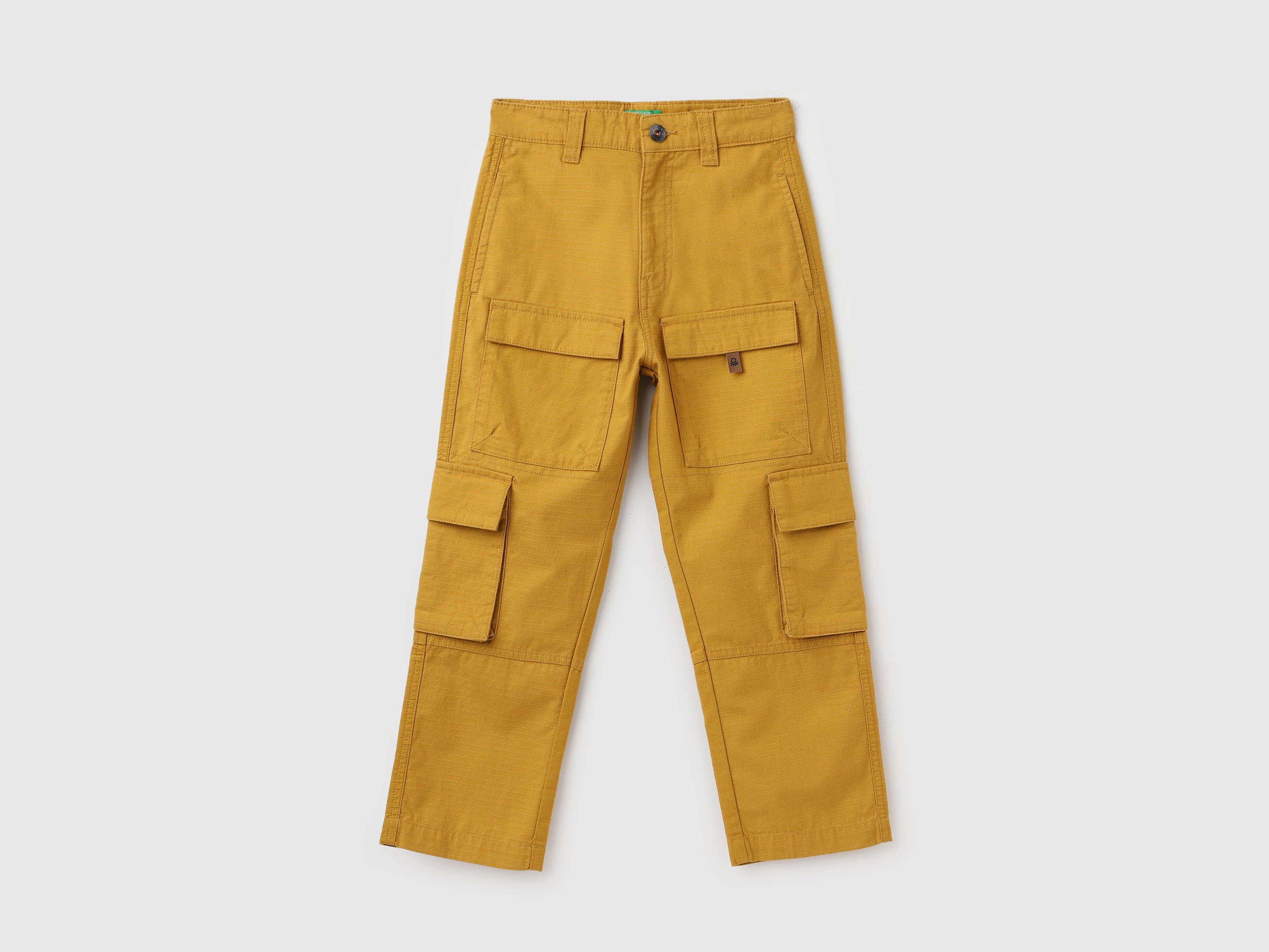 Solid Regular Fit Mid Rise Trousers