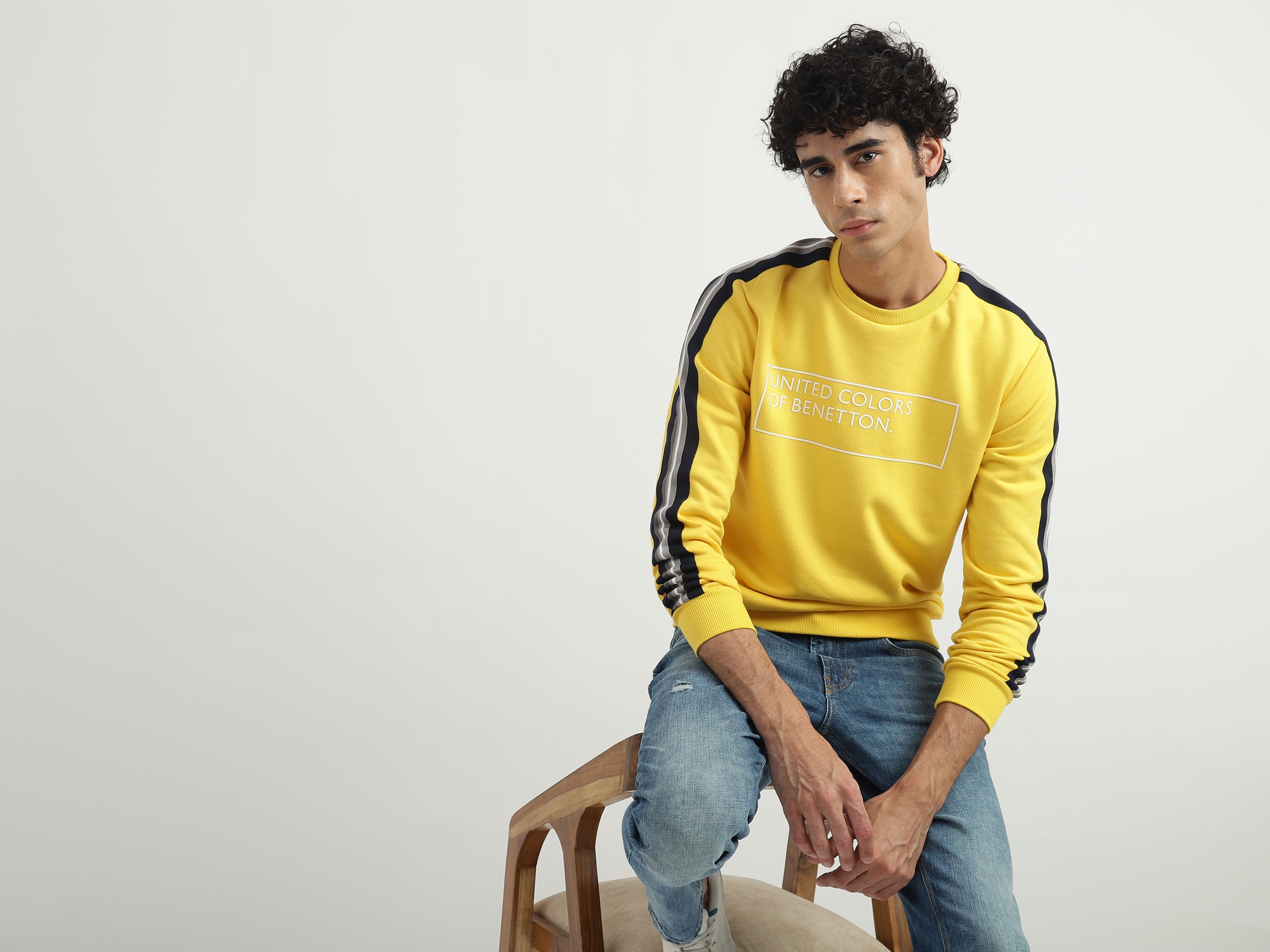 Men Printed Round Neck Sweatshirt – United Colors of Benetton Store