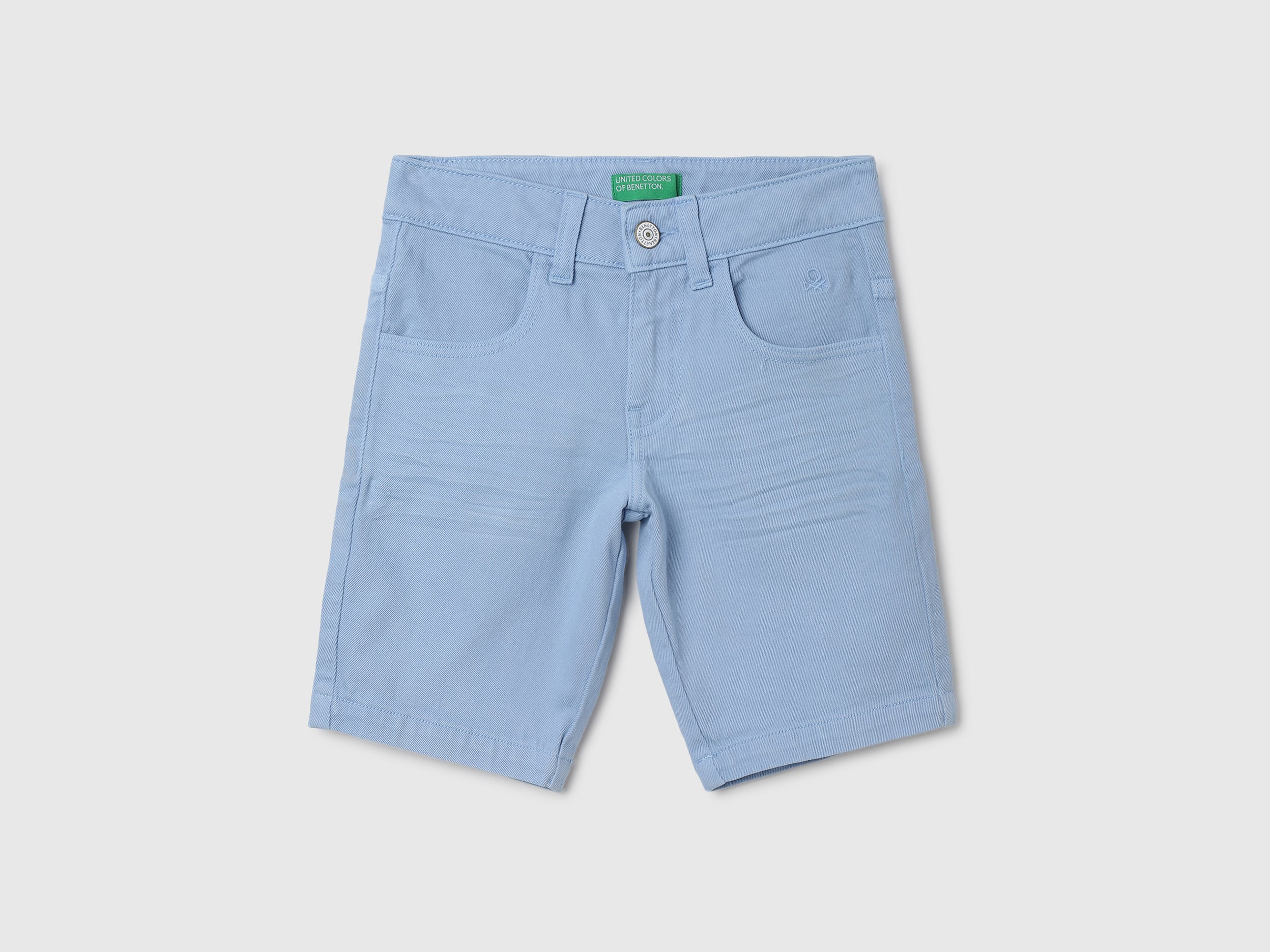 Solid Regular Fit Mid Rise Shorts