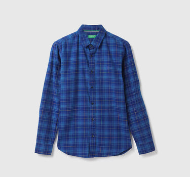 Men Checked Spread Collar Shirt