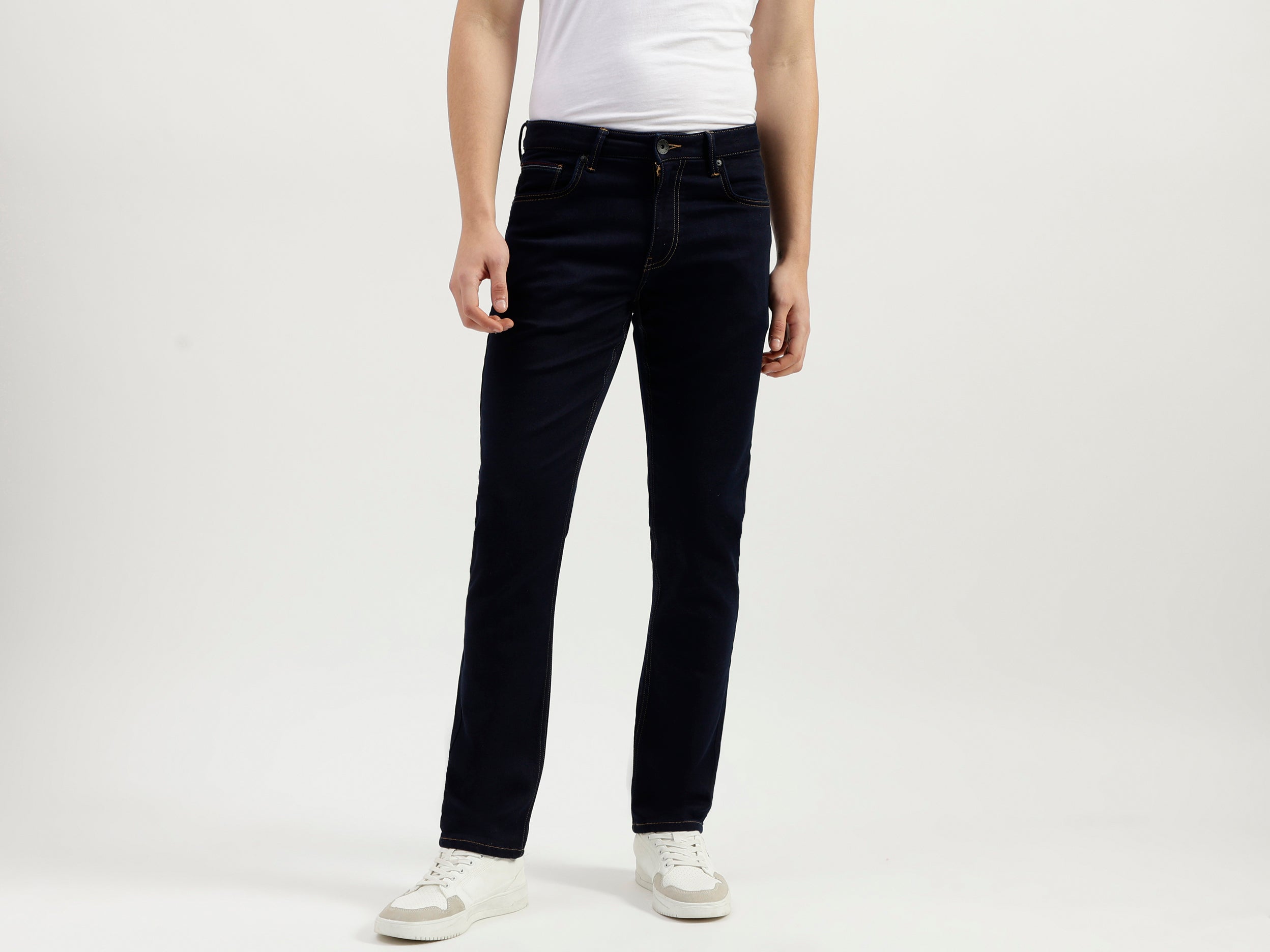 Solid Pattern Slim Fit Jeans