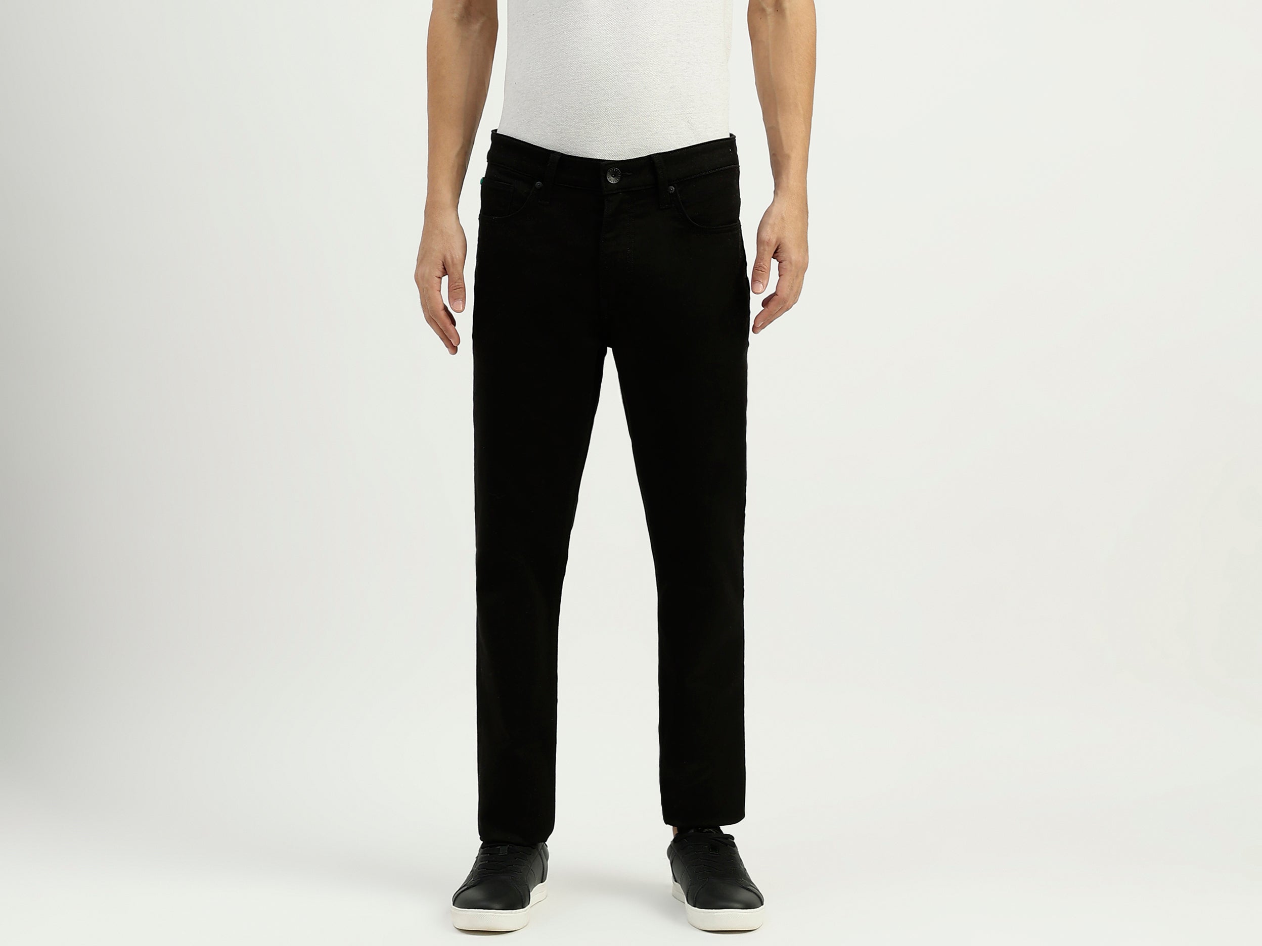 Solid Mid Rise Skinny Fit Jeans