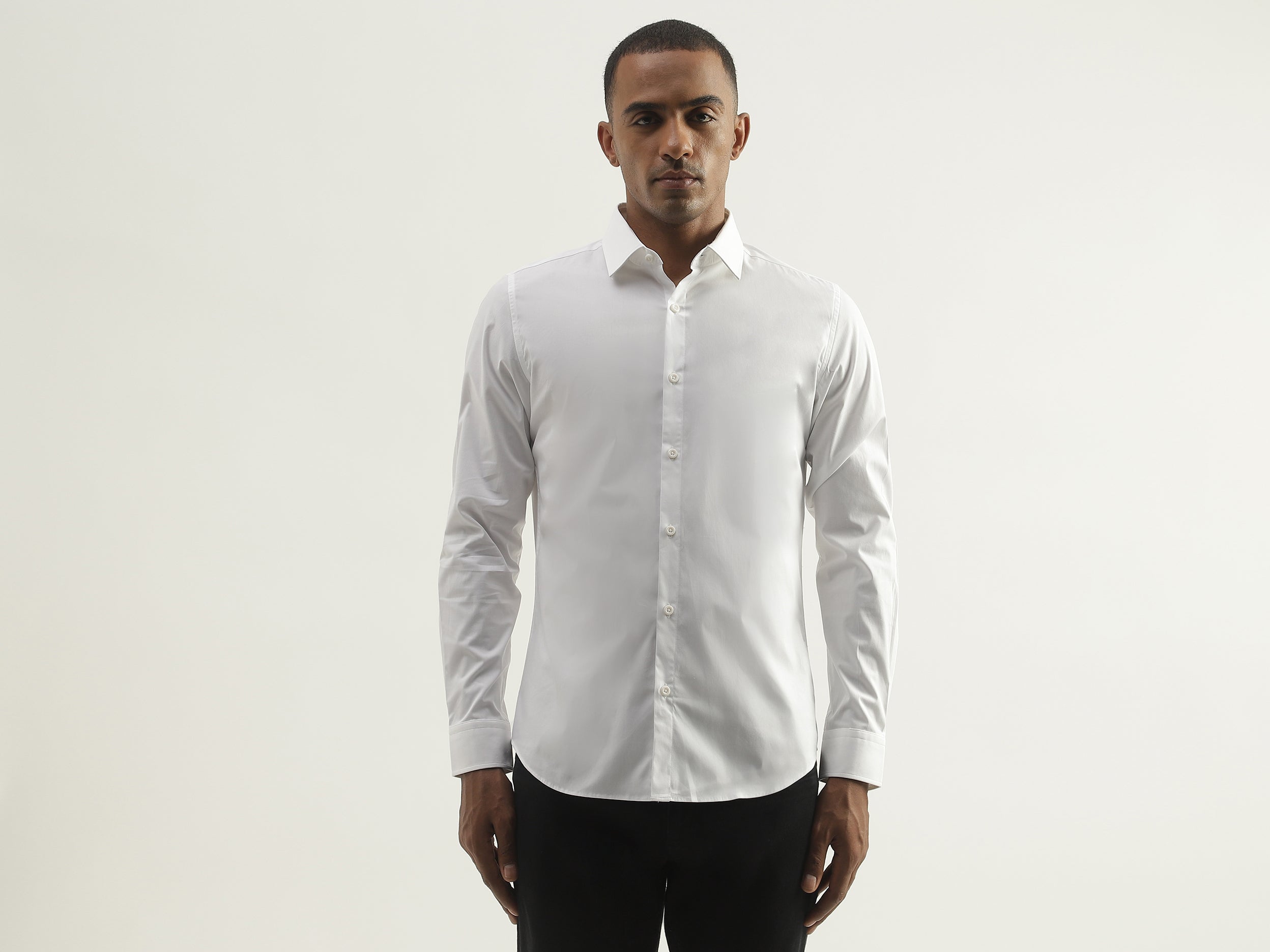 Men White Solid Slim Shirt