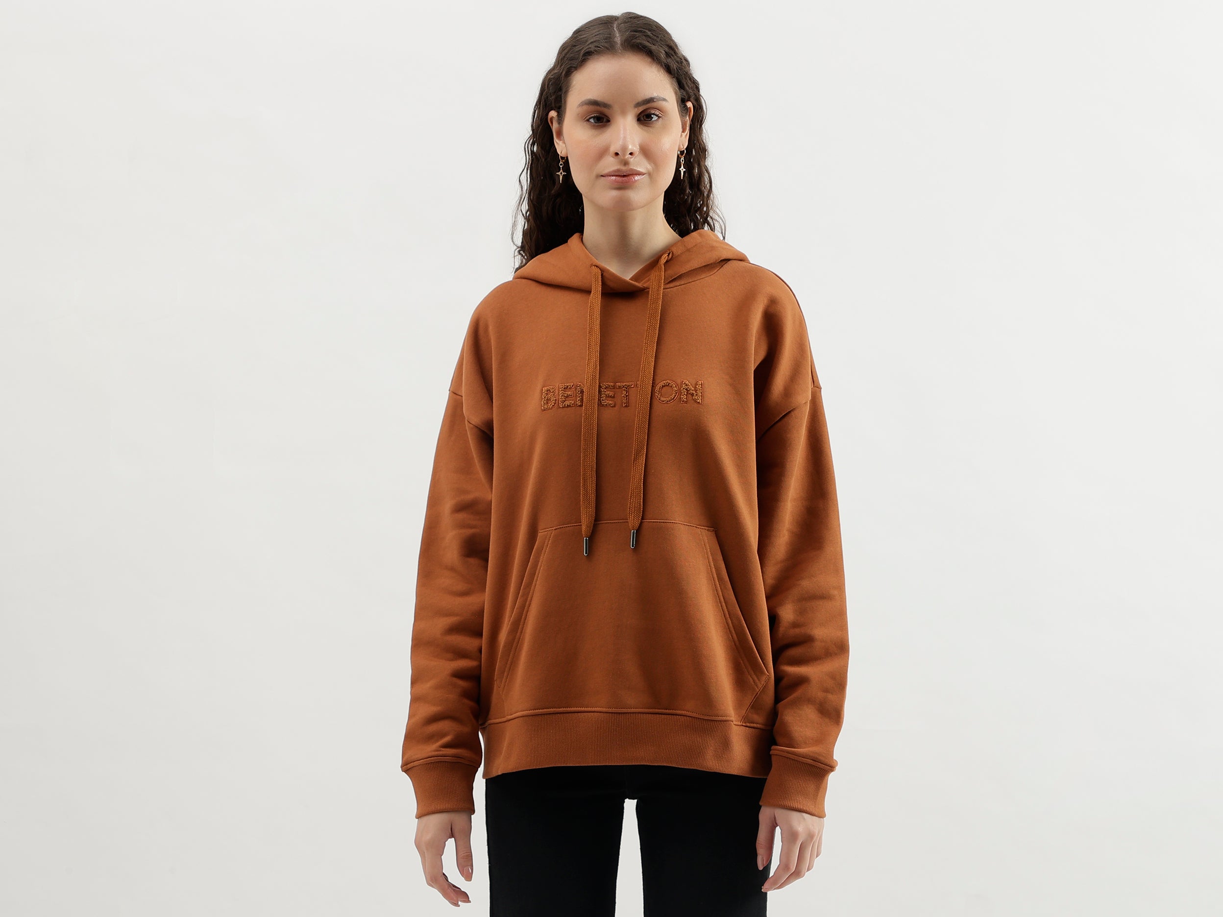 Hooded Neck Solid Sweatshirt