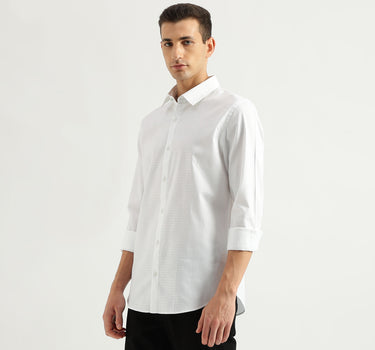 Men's Slim Fit Spread Collar Textured Shirts