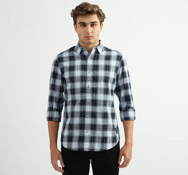 Men Checked Spread Collar Shirt