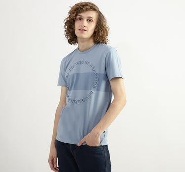 Men Embossed Round Neck T-shirt