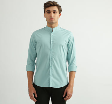 Men Solid Mandarin Collar Shirt