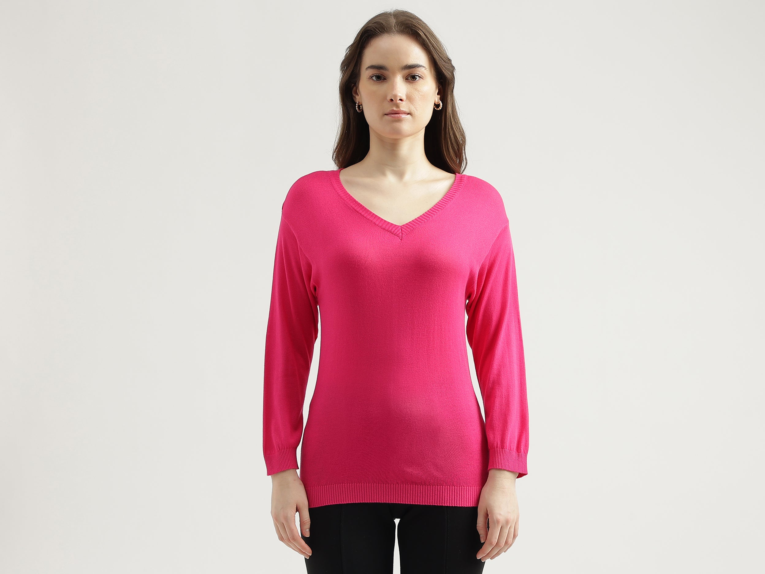 Women's Regular Fit V-Neck Solid Sweater