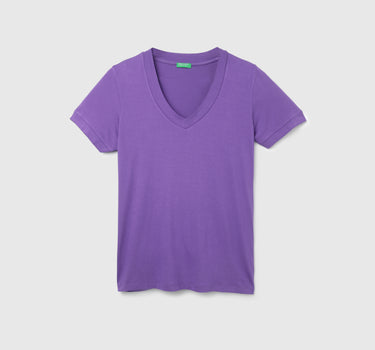 Women's Regular Fit V-Neck Solid T-Shirt