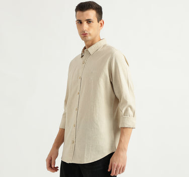 Men's Slim Fit Spread Collar Textured Shirts