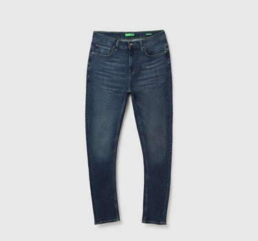 Solid Mid Rise Carrot Fit Jeans