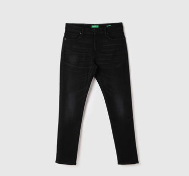 Men Solid Slim Tapered Fit Jeans