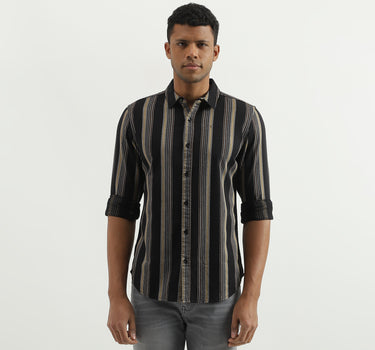 Slim Fit Spread Collar Striped Shirt