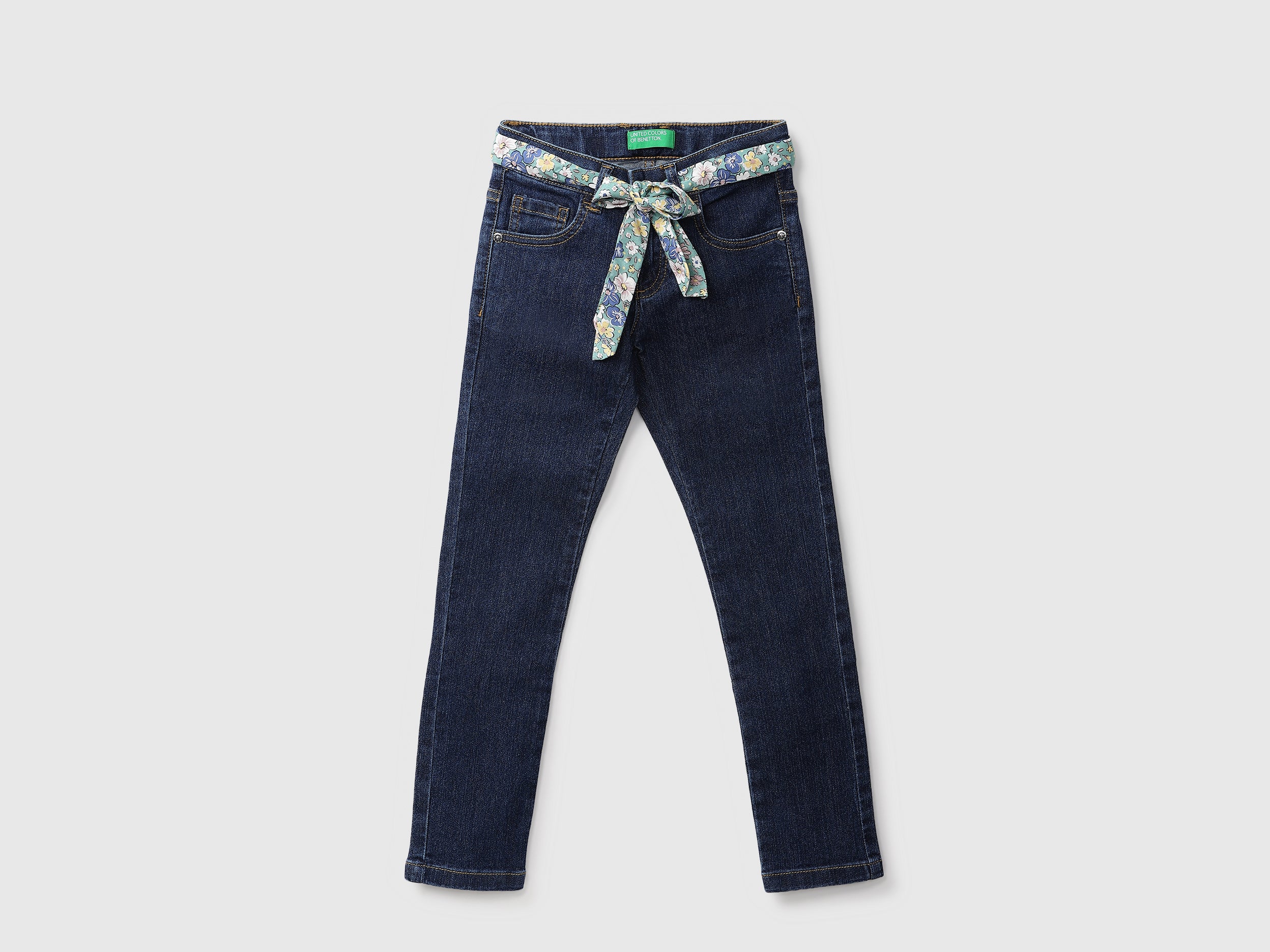 Basic Jeans With Belt