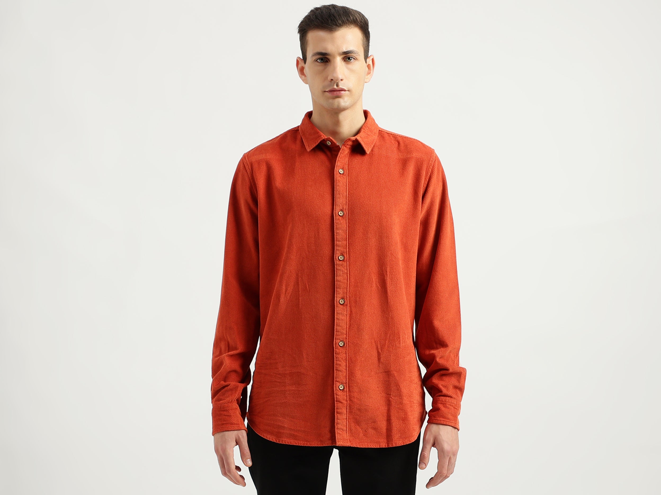 Men's Regular Fit Spread Collar Textured Shirts