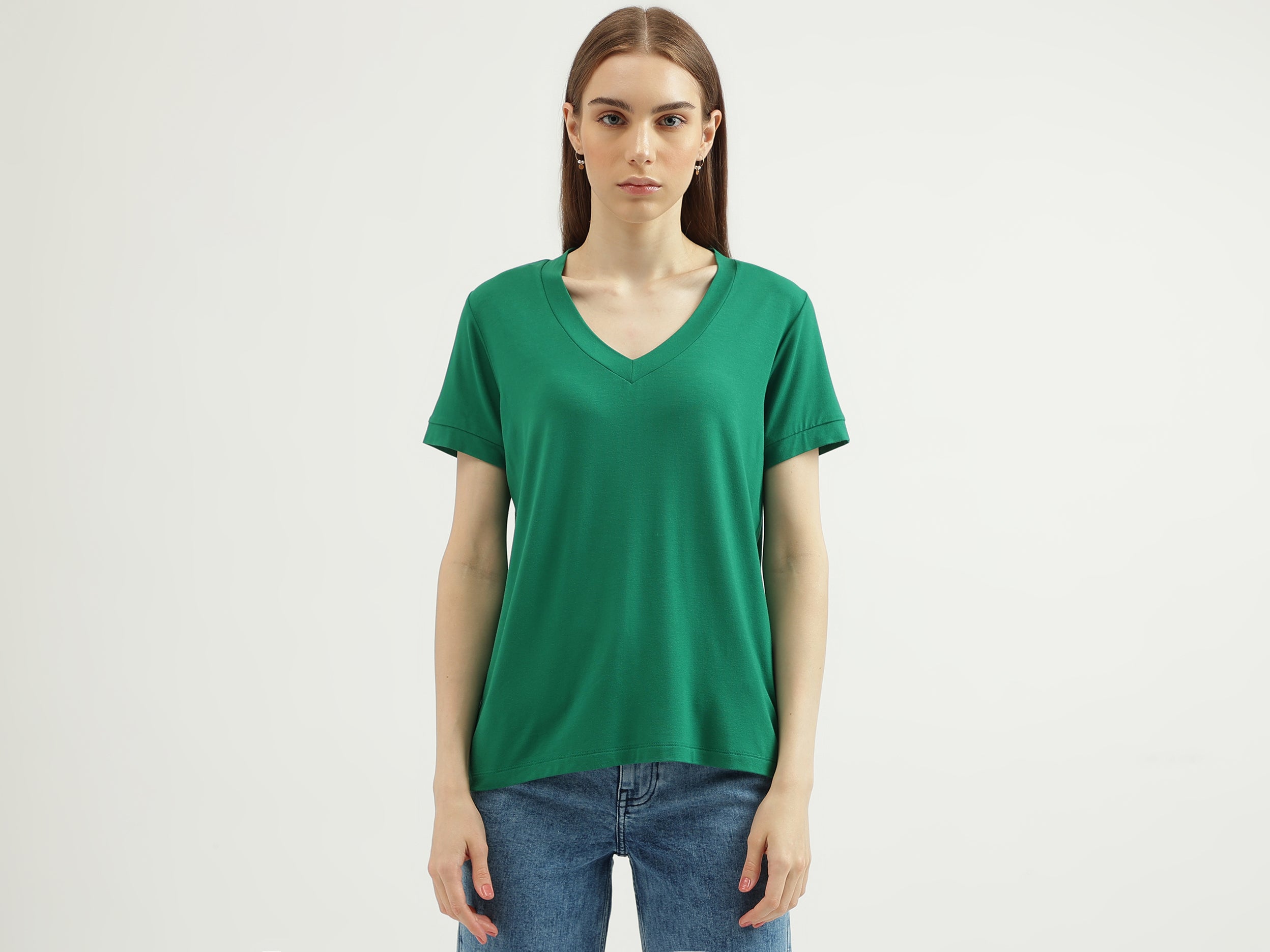 Women's Regular Fit V-Neck Solid T-shirt