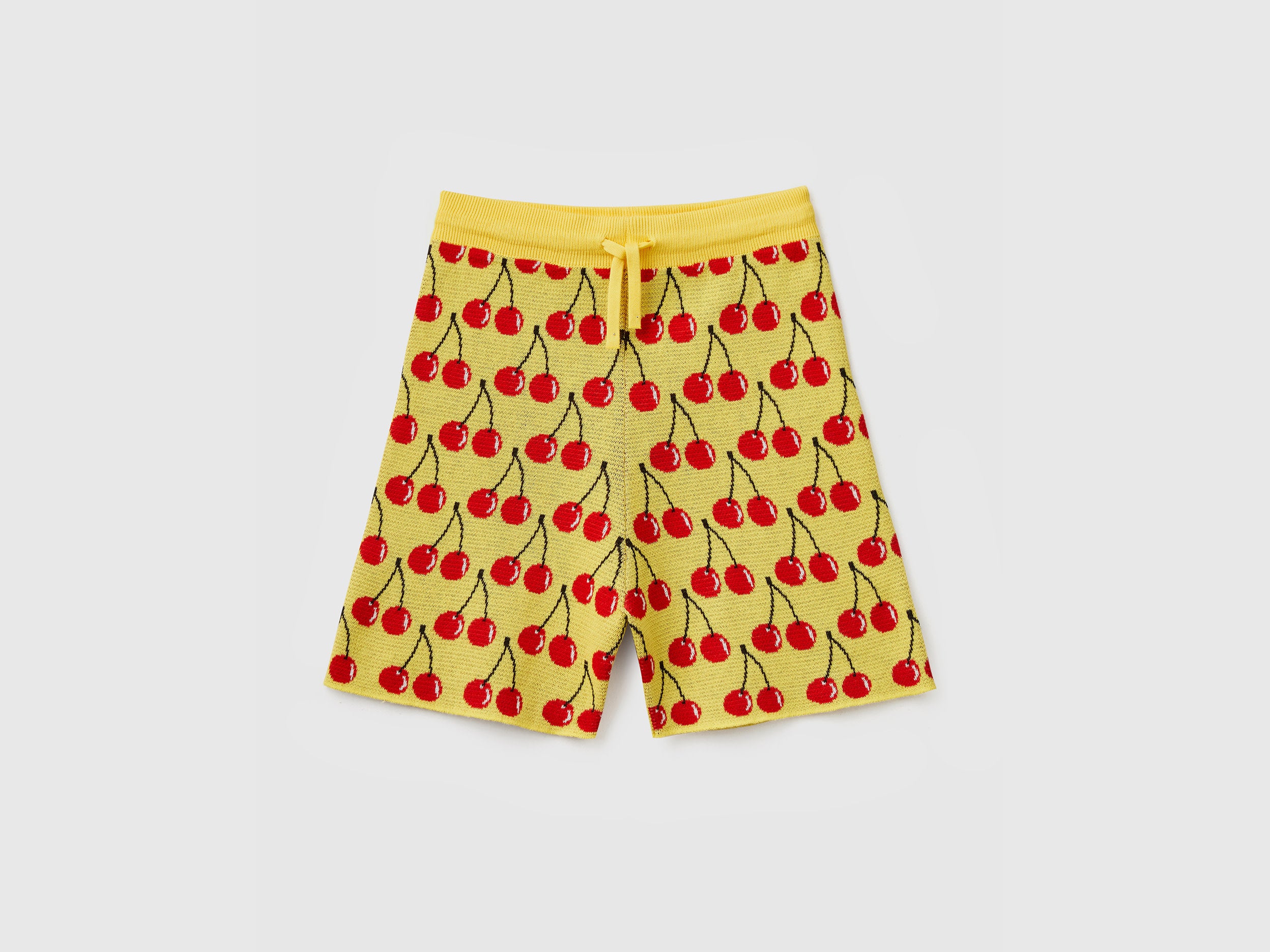 YELLOW BERMUDAS WITH CHERRY PATTERN