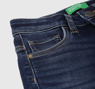 Solid Slim Fit Jeans