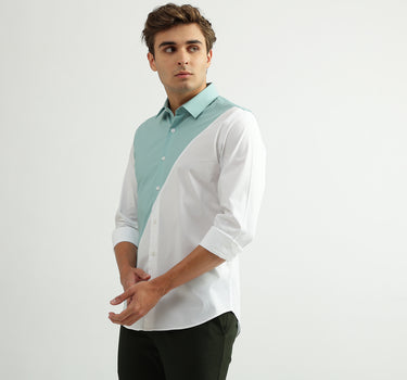 Men Color Blocked Spread Collar Shirt