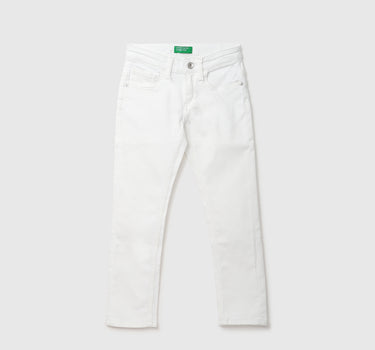 Basic White Jeans