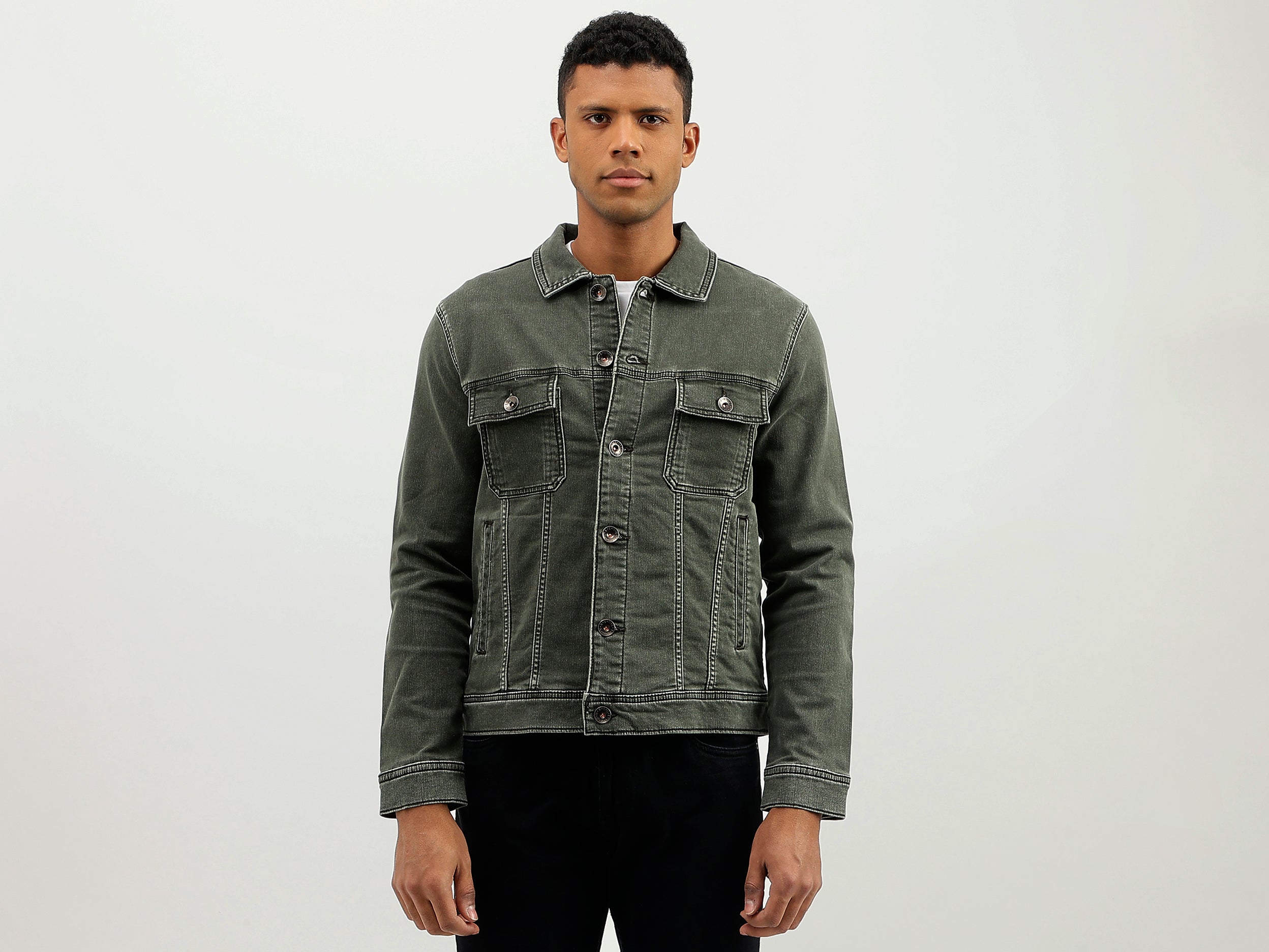 Regular Fit Spread Collar Solid Jacket